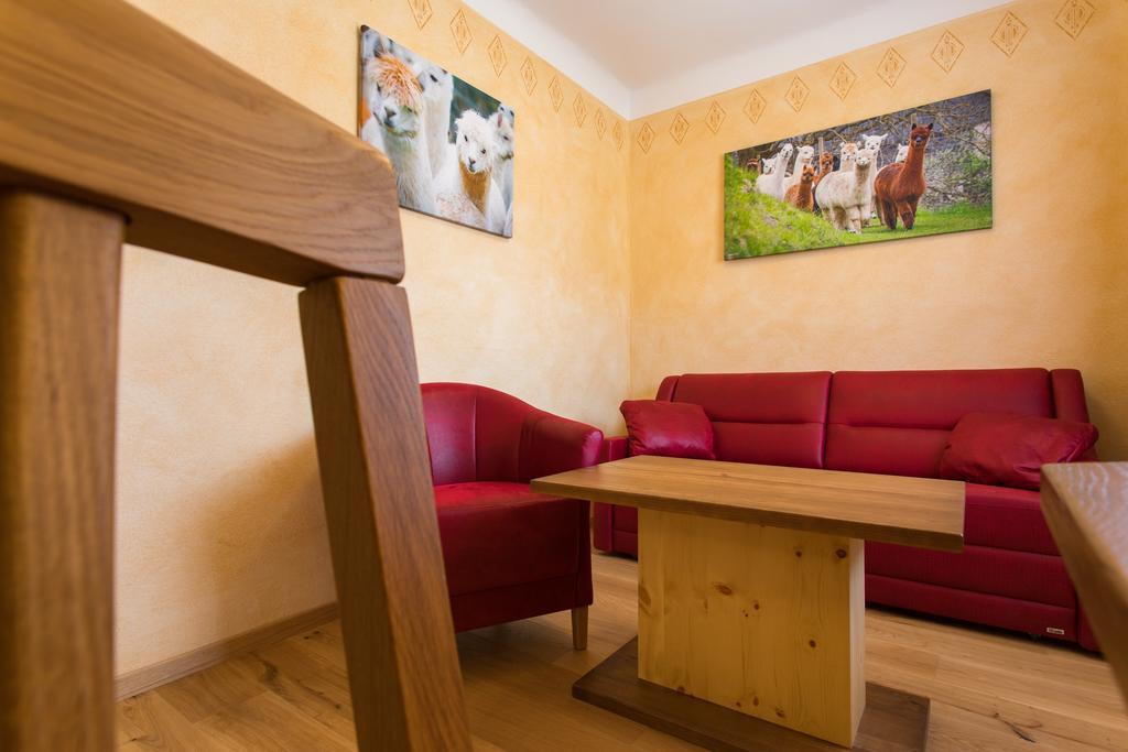 Hotel Freiensteinerhof Superior Sankt Peter-Freienstein Buitenkant foto